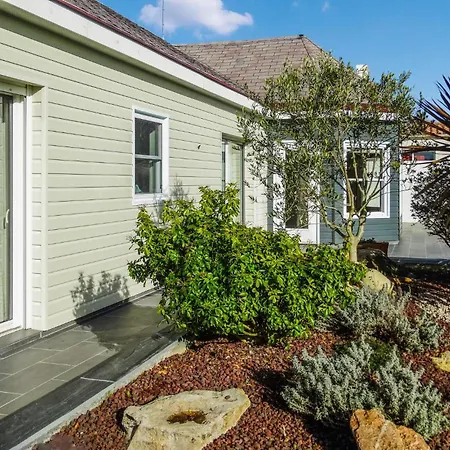 Amazing In St Gilles Croix De Vie With Wifi Сен-Жиль-Круа-де-Ви